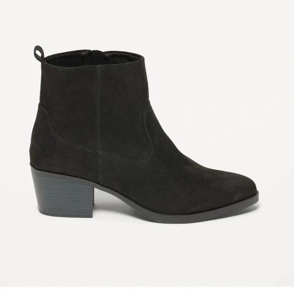 OLD NAVY Faux Suede Western Ankle Boots in Blackjack - Picture 2 of 14